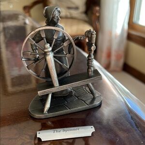 The Franklin Mint The Spinner Fine Pewter Sculpture 1975.